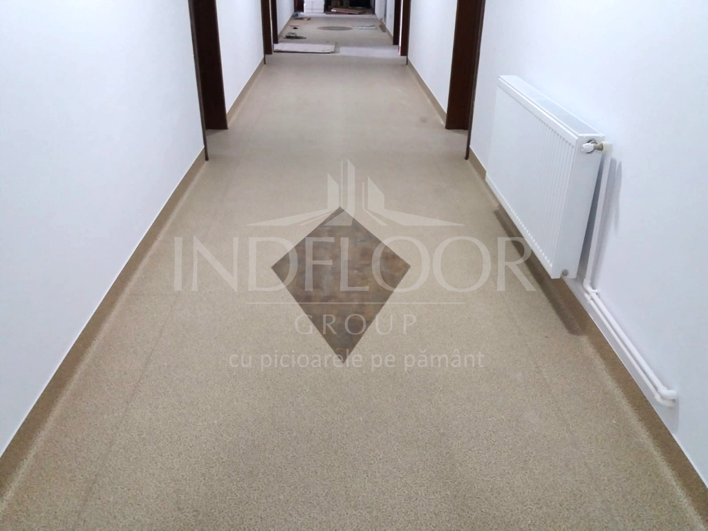 pardoseli pvc pentru azil